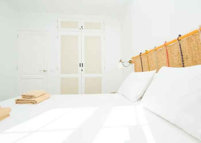 San Fermin 214 - By Az Appartement *